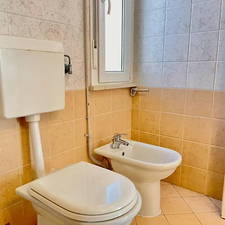Orange House Apartment *